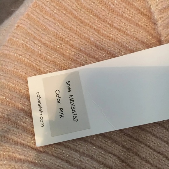 Calvin Klein Sweater - Picture 7 of 7